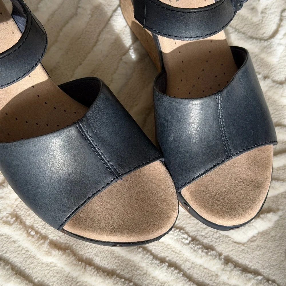 Clarks Annadel Clover Black Wedge Sandals | Size 5.5 | Comfortable Cork Heels